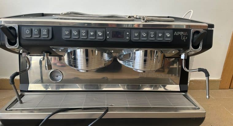 Maquina de Cafe Nueva Simonelli Appia Life XT-2GR