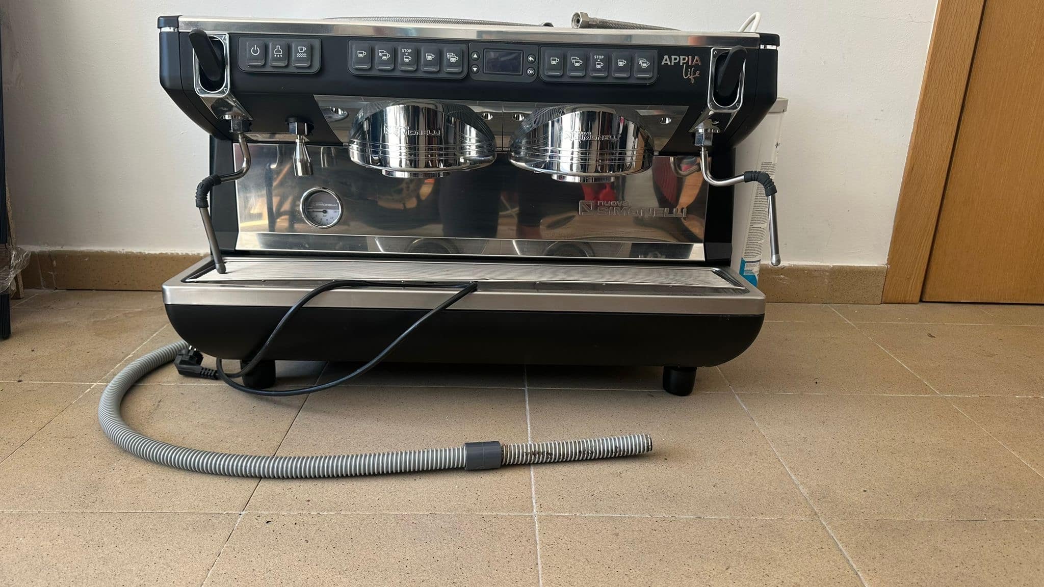 Maquina de Cafe Nueva Simonelli Appia Life XT-2GR